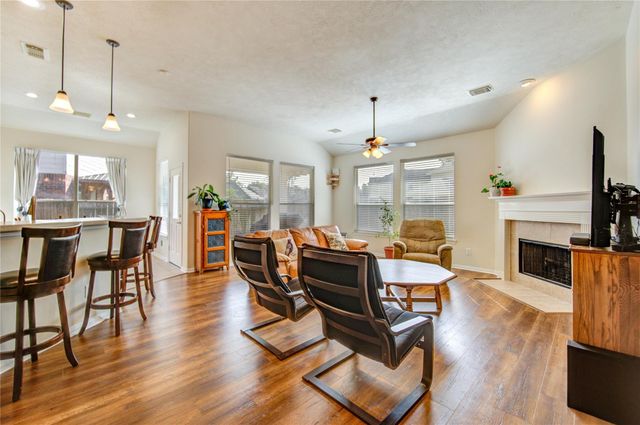 7114 Sundance Meadows Lane, Richmond, TX 77407