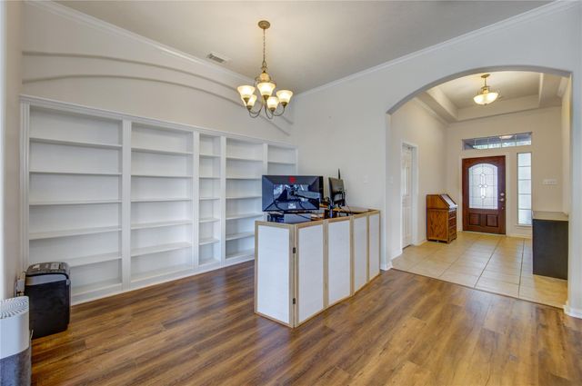 7114 Sundance Meadows Lane, Richmond, TX 77407