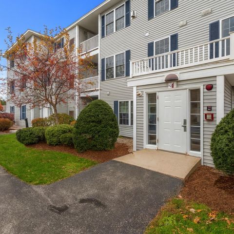 4 Crestview Cir Unit 119, Londonderry, NH 03053