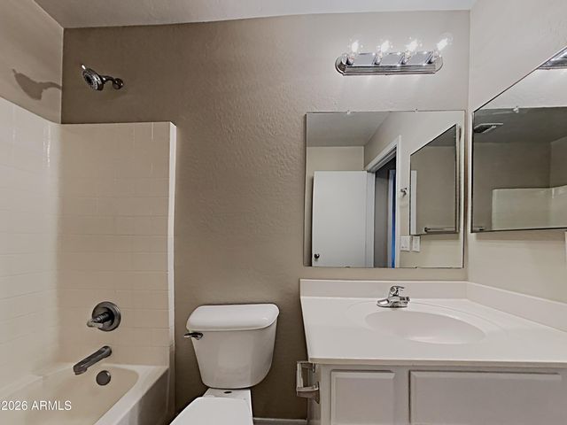 941 E AGUA FRIA Lane, Avondale, AZ 85323