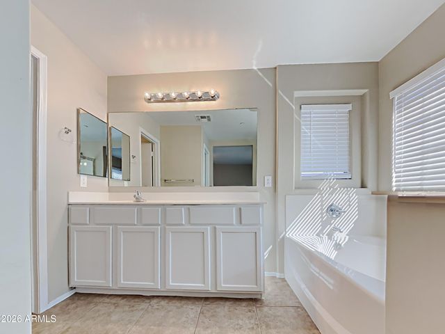 941 E AGUA FRIA Lane, Avondale, AZ 85323