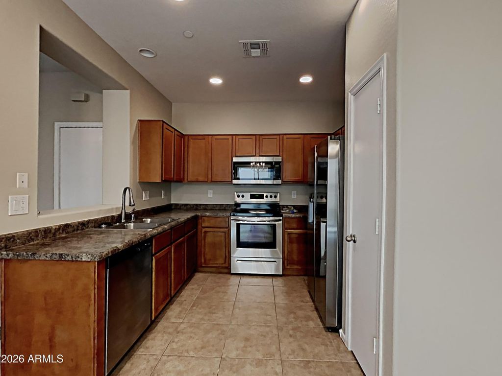 941 E AGUA FRIA Lane, Avondale, AZ 85323 — photo 2