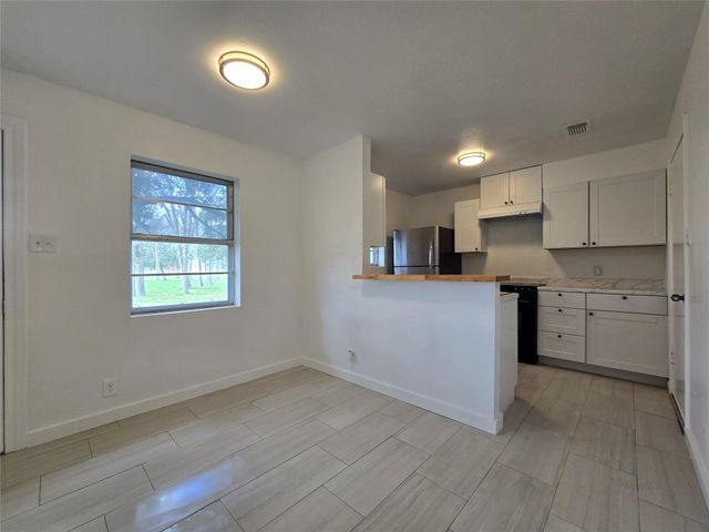 434 Long Street, West Columbia, TX 77486