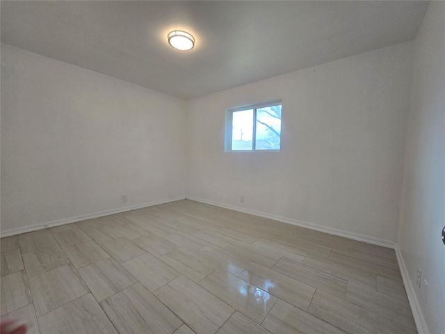 434 Long Street, West Columbia, TX 77486