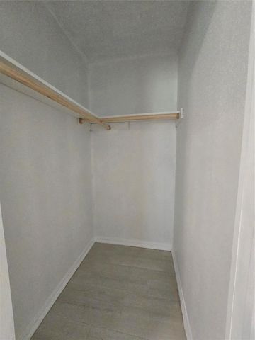 434 Long Street, West Columbia, TX 77486