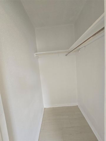 434 Long Street, West Columbia, TX 77486