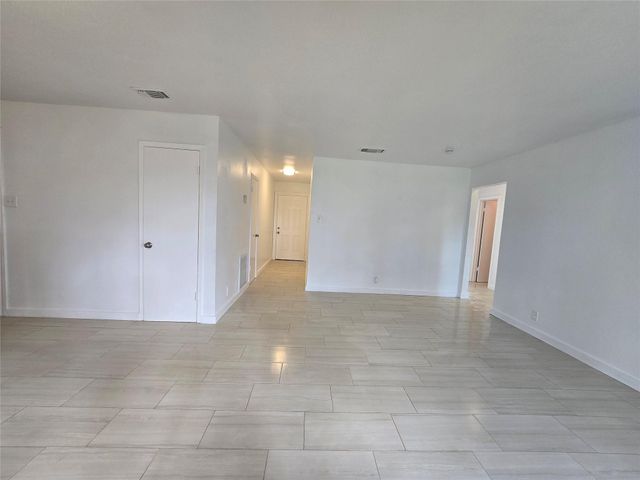 434 Long Street, West Columbia, TX 77486