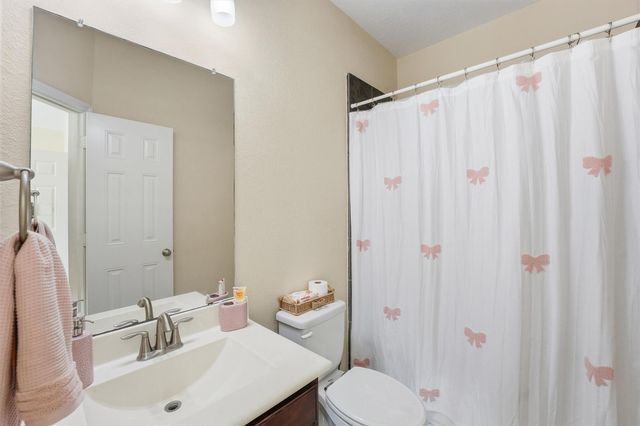 2816 Kings Retreat Circle, Kingwood, TX 77345