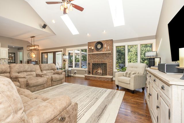 3301 Irondale Court, New Lenox, IL 60451