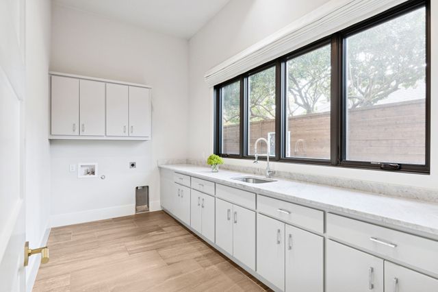 4447 Taos Road, Dallas, TX 75209