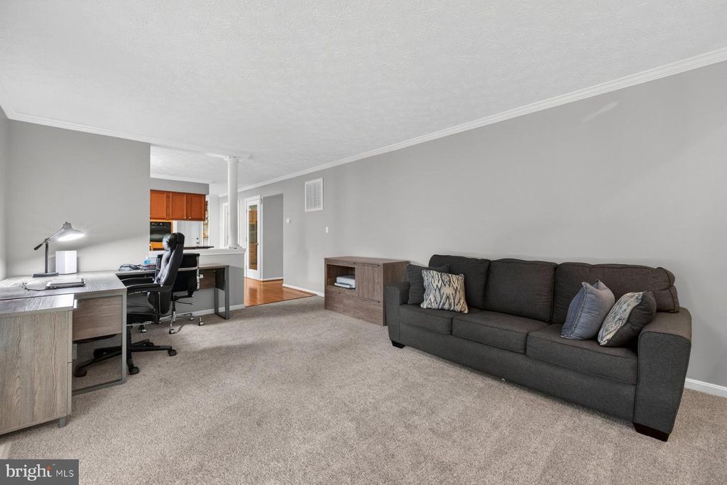 Image 13 of property listing at 4813 ASHFORD PL, Upper Marlboro, MD 20772