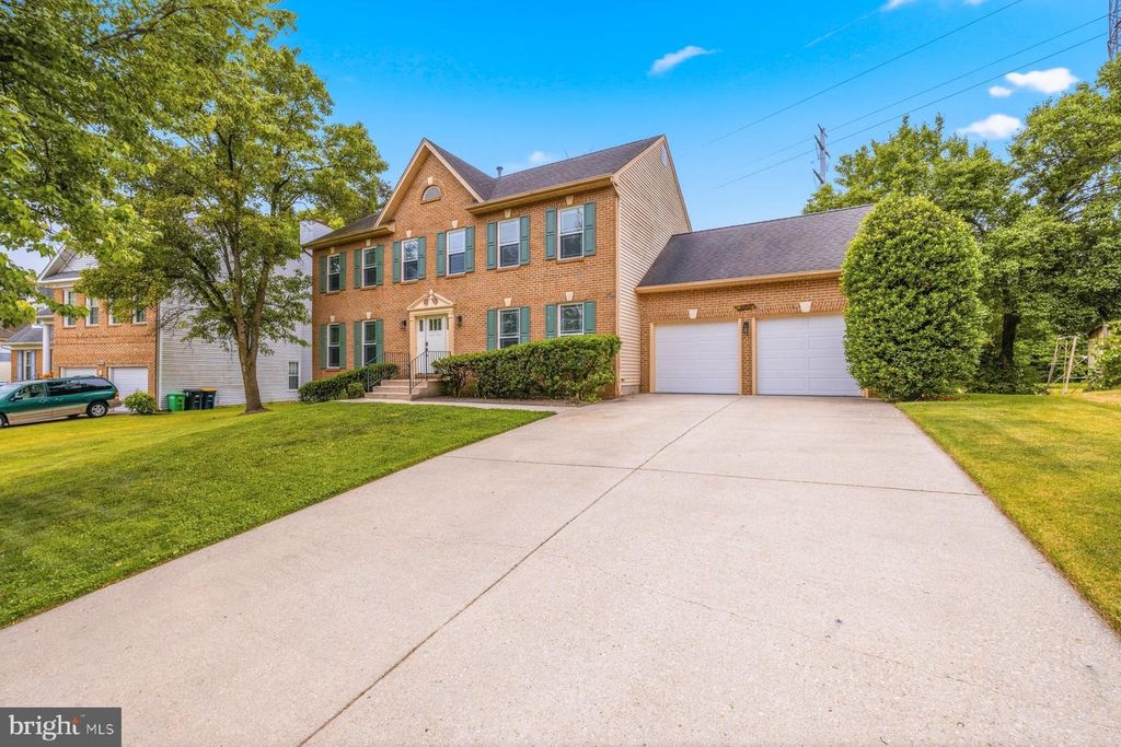 Image 2 of property listing at 4813 ASHFORD PL, Upper Marlboro, MD 20772