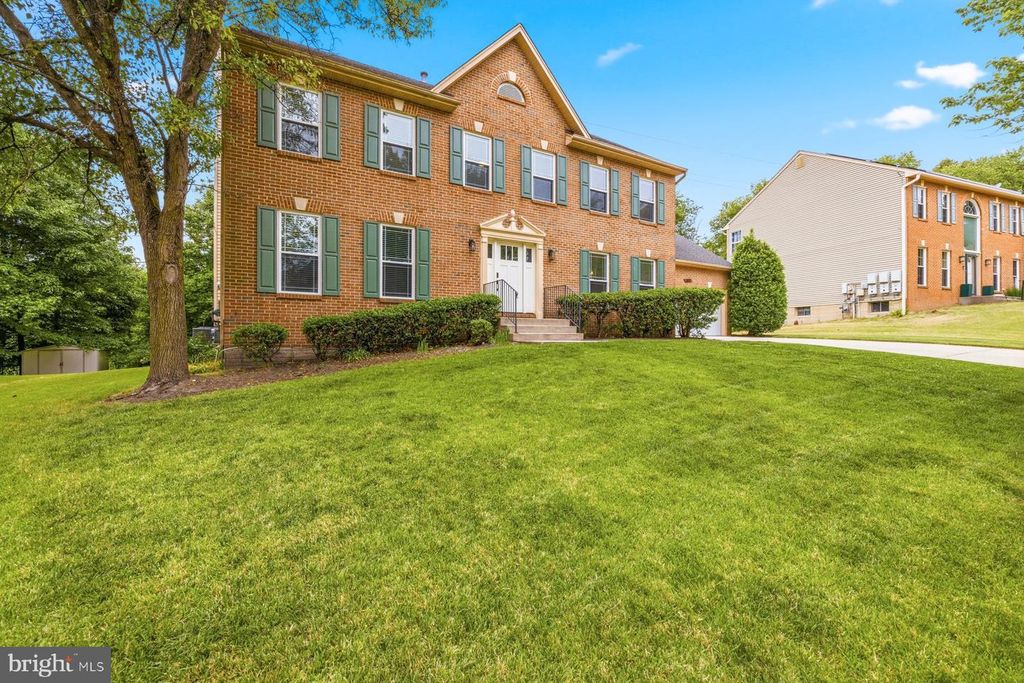 Image 3 of property listing at 4813 ASHFORD PL, Upper Marlboro, MD 20772
