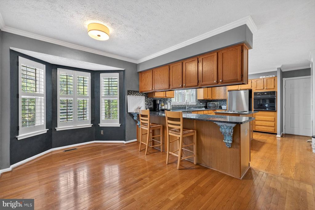 Image 8 of property listing at 4813 ASHFORD PL, Upper Marlboro, MD 20772