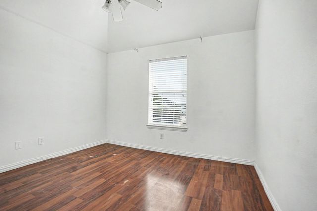 3023 Riverwood Lane, Grand Prairie, TX 75052