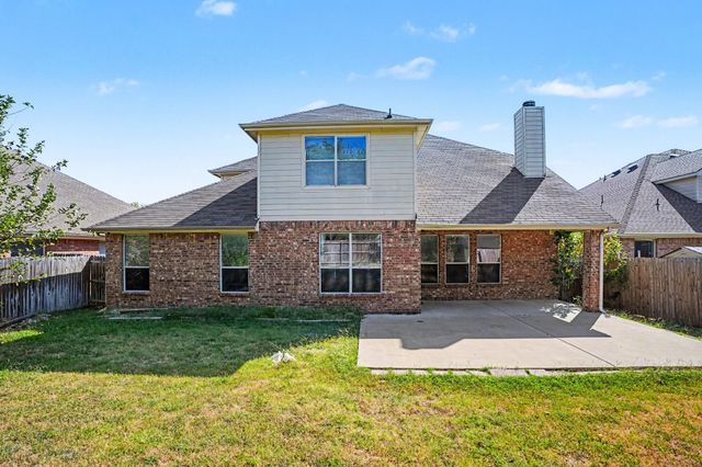 3023 Riverwood Lane, Grand Prairie, TX 75052