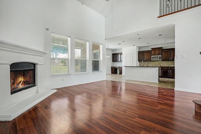 3023 Riverwood Lane, Grand Prairie, TX 75052