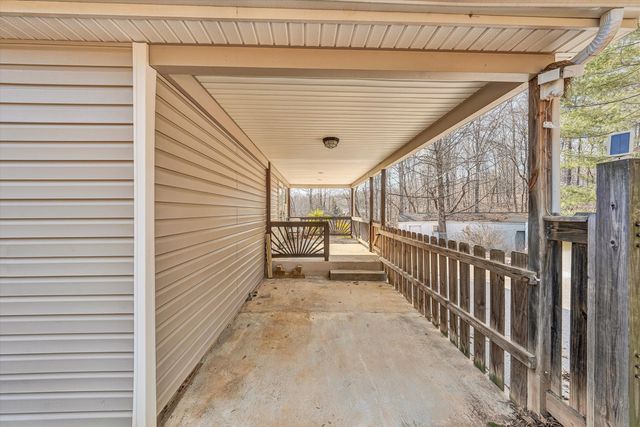 708 Mountain Meadow DR, Vinton, VA 24179