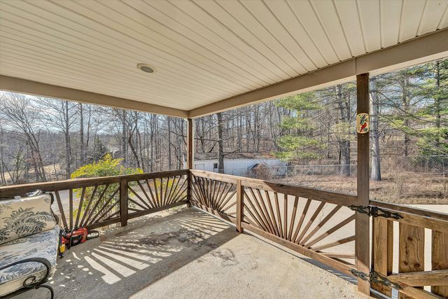 708 Mountain Meadow DR, Vinton, VA 24179