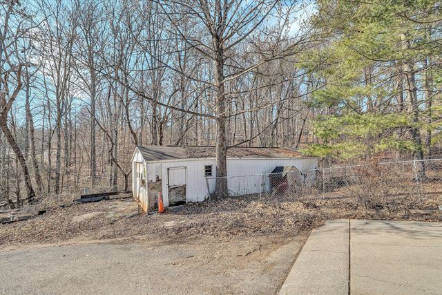 708 Mountain Meadow DR, Vinton, VA 24179