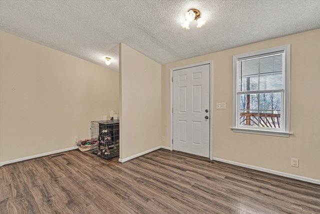 708 Mountain Meadow DR, Vinton, VA 24179