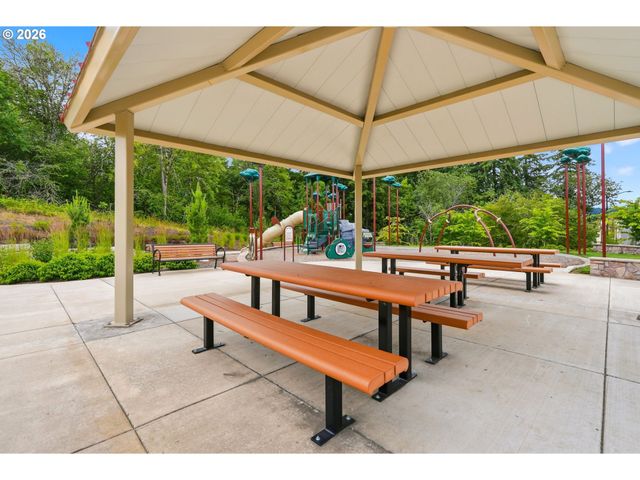 16834 Sw BEEMER Ln, Portland, OR 97224