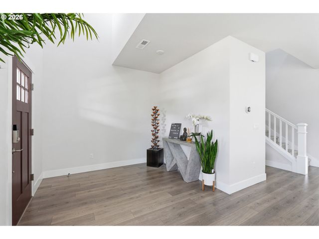 16834 Sw BEEMER Ln, Portland, OR 97224