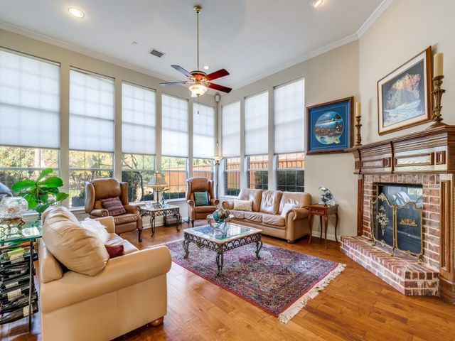 5217 Tennington Park, Dallas, TX 75287