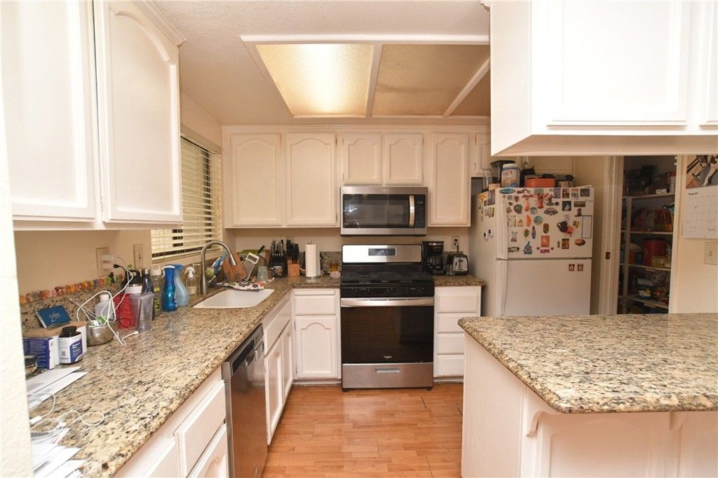 Image 5 of property listing at 1320 Albariza 6, Diamond Bar, CA 91765