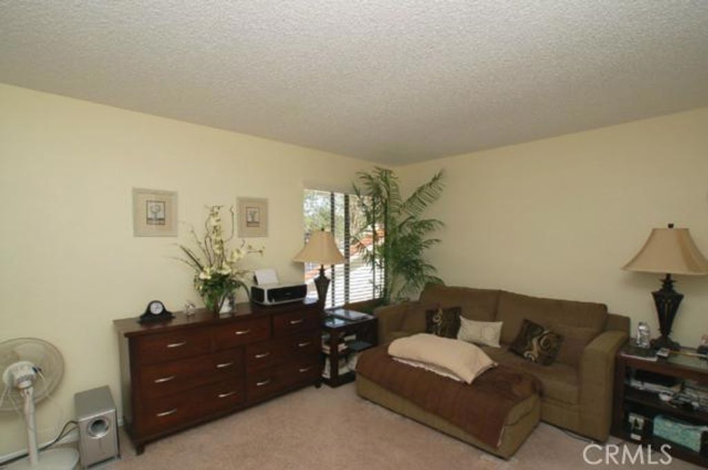 Image 7 of property listing at 1320 Albariza 6, Diamond Bar, CA 91765