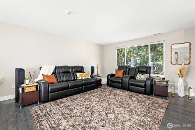 20115 53rd Avenue Ct E, Spanaway, WA 98387