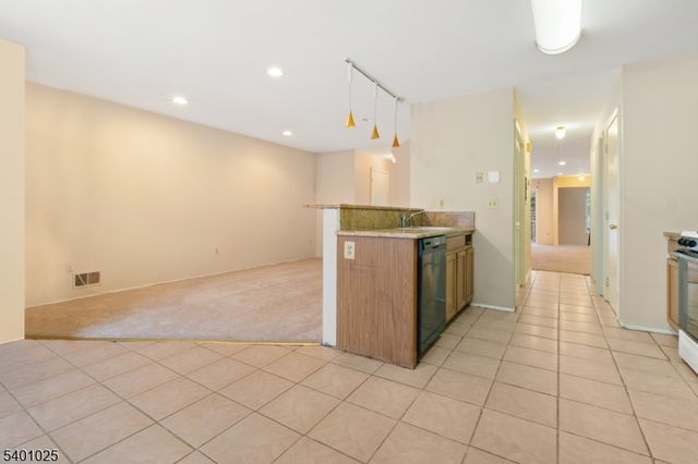 415 Plymouth Rd, North Brunswick Twp., NJ 08902