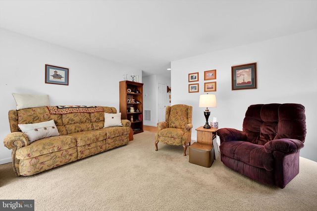 14 CRANBERRY CT, Lebanon, PA 17046