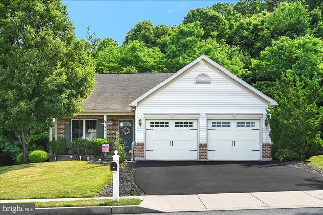 14 CRANBERRY CT, Lebanon, PA 17046