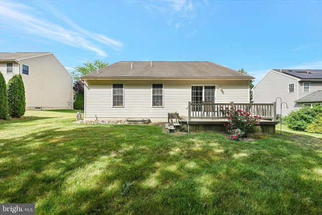 14 CRANBERRY CT, Lebanon, PA 17046