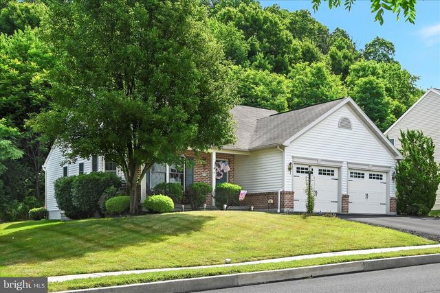 14 CRANBERRY CT, Lebanon, PA 17046