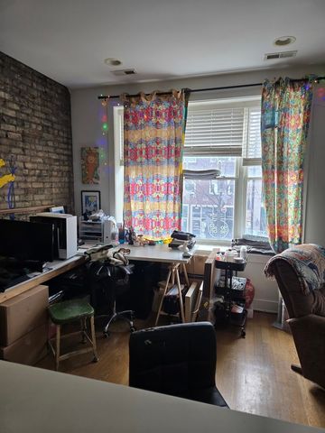 3707 N Southport Avenue 2, Chicago, IL 60613