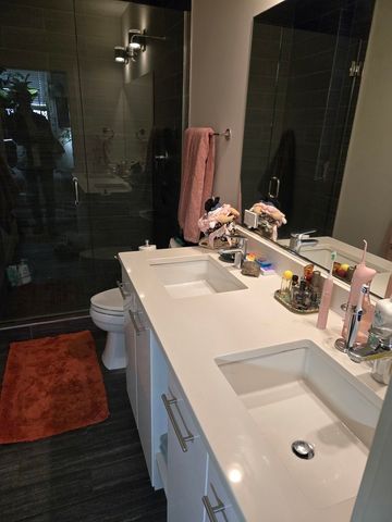 3707 N Southport Avenue 2, Chicago, IL 60613