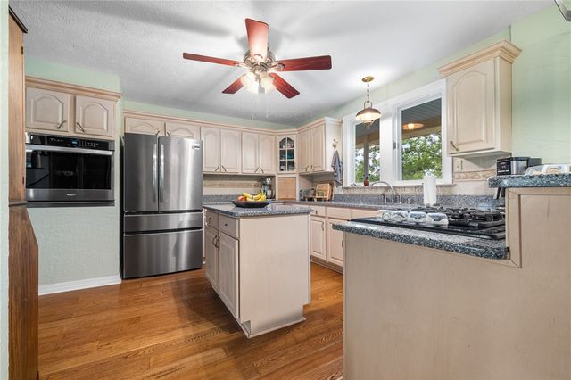 10052 HWY 206, Harrison, AR 72601