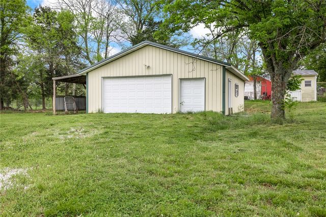 10052 HWY 206, Harrison, AR 72601