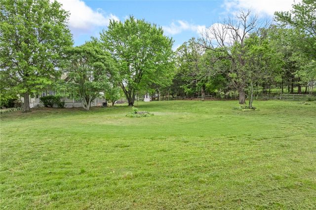 10052 HWY 206, Harrison, AR 72601