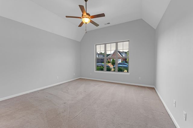 90 Willow Springs Ln, Oakland, TN 38060