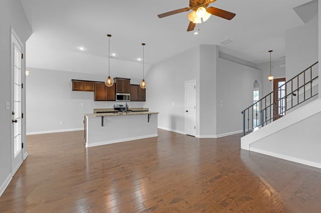 90 Willow Springs Ln, Oakland, TN 38060