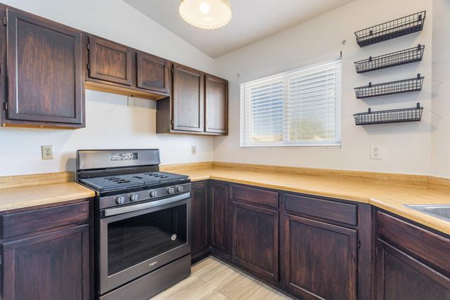 309 Asbury Road NE, Rio Rancho, NM 87124