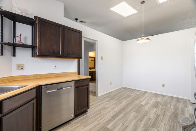 309 Asbury Road NE, Rio Rancho, NM 87124