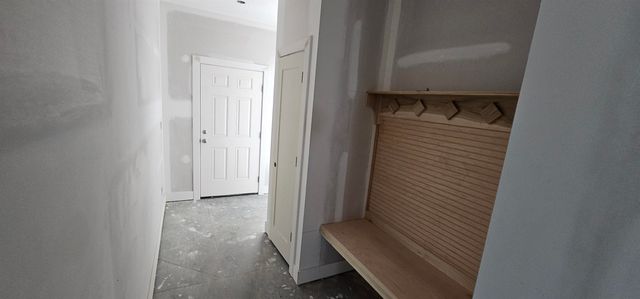 5109 N Toben Ct, Bel Aire, KS 67226