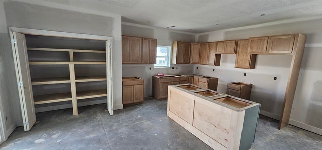 5109 N Toben Ct, Bel Aire, KS 67226