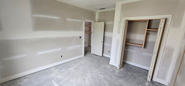 5109 N Toben Ct, Bel Aire, KS 67226