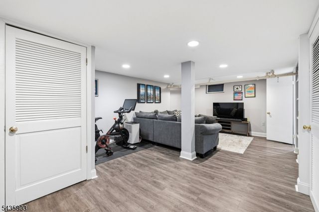 108 Rock Rd, Glen Rock Boro, NJ 07452