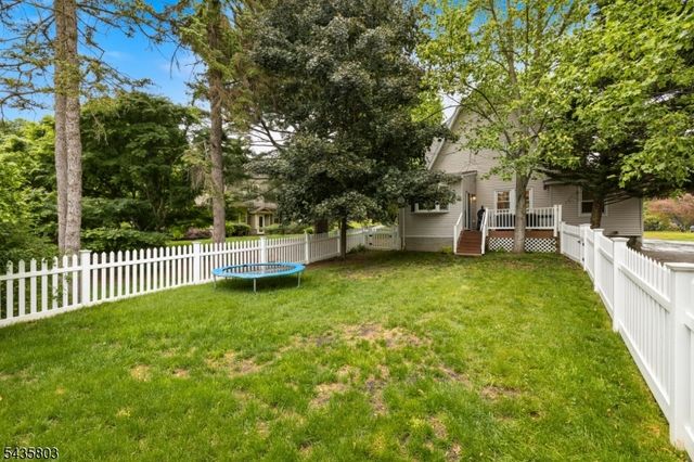 108 Rock Rd, Glen Rock Boro, NJ 07452